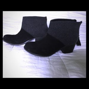 *Sold*Tom’s Leila Wool Felt Suede Combo Ankle Boot